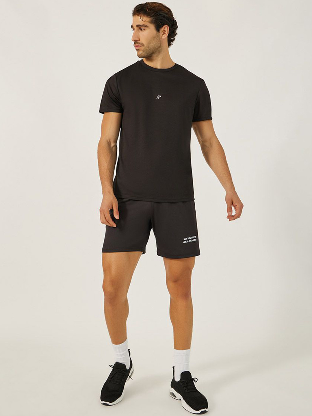 Styli Men Training Regular Fit Graphic T-Shirt With Shorts Co-ords