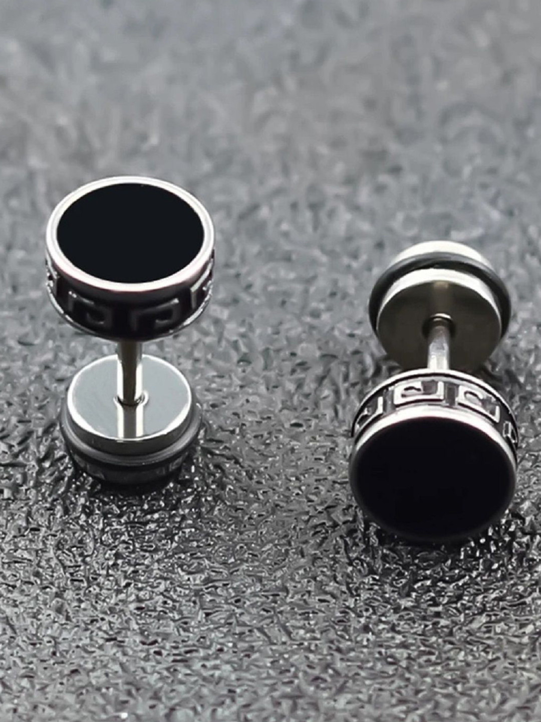 The Roadster Lifestyle Co Men Silver-Plated Circular Shaped Studs