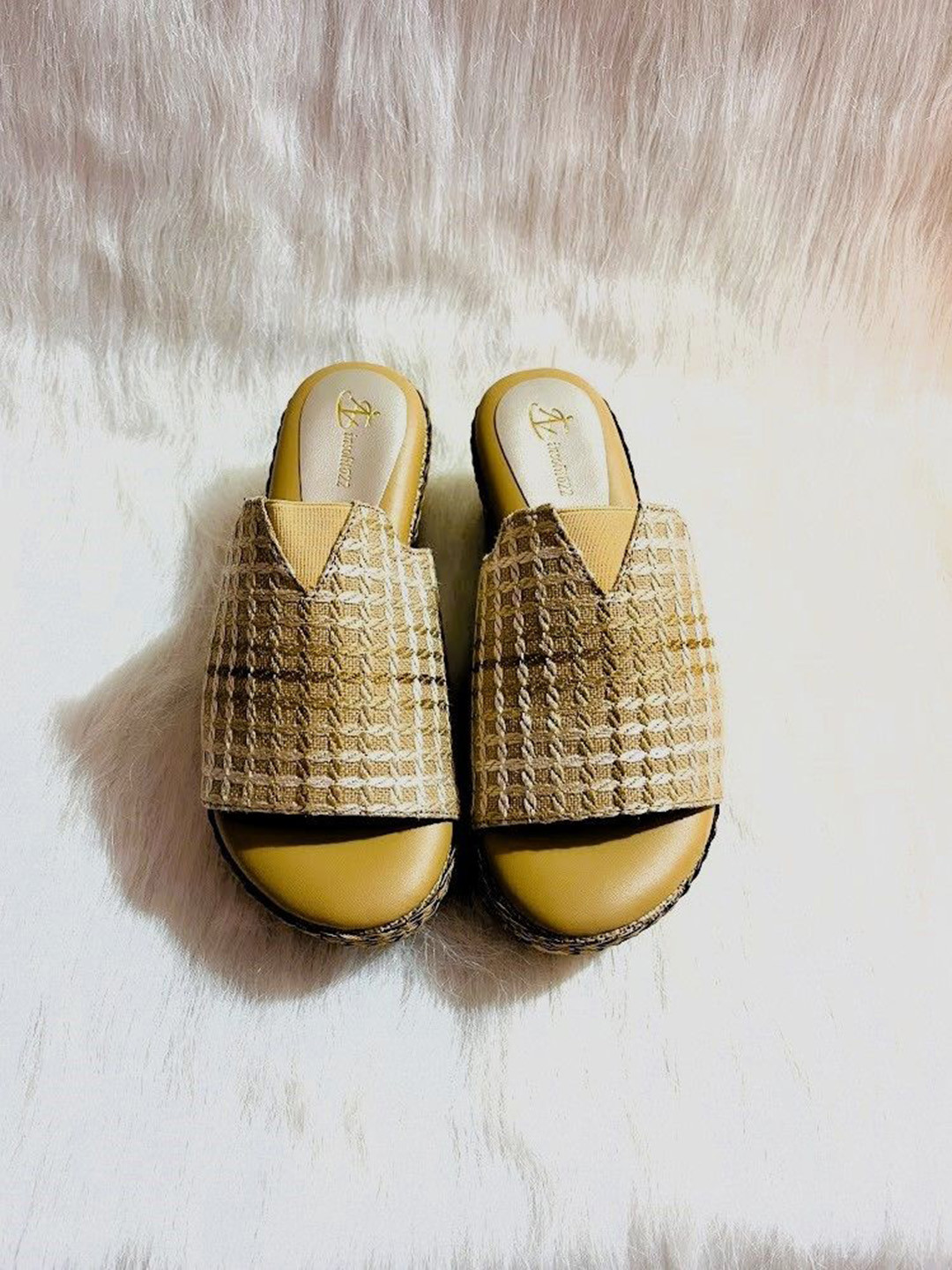 Insolito22 Flatform Mules