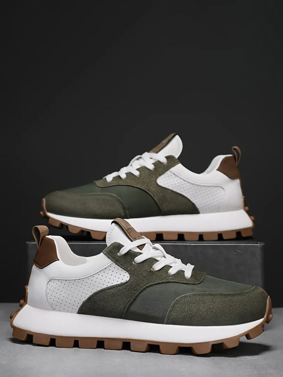 LABBIN Men Colourblocked PU Skate Shoes