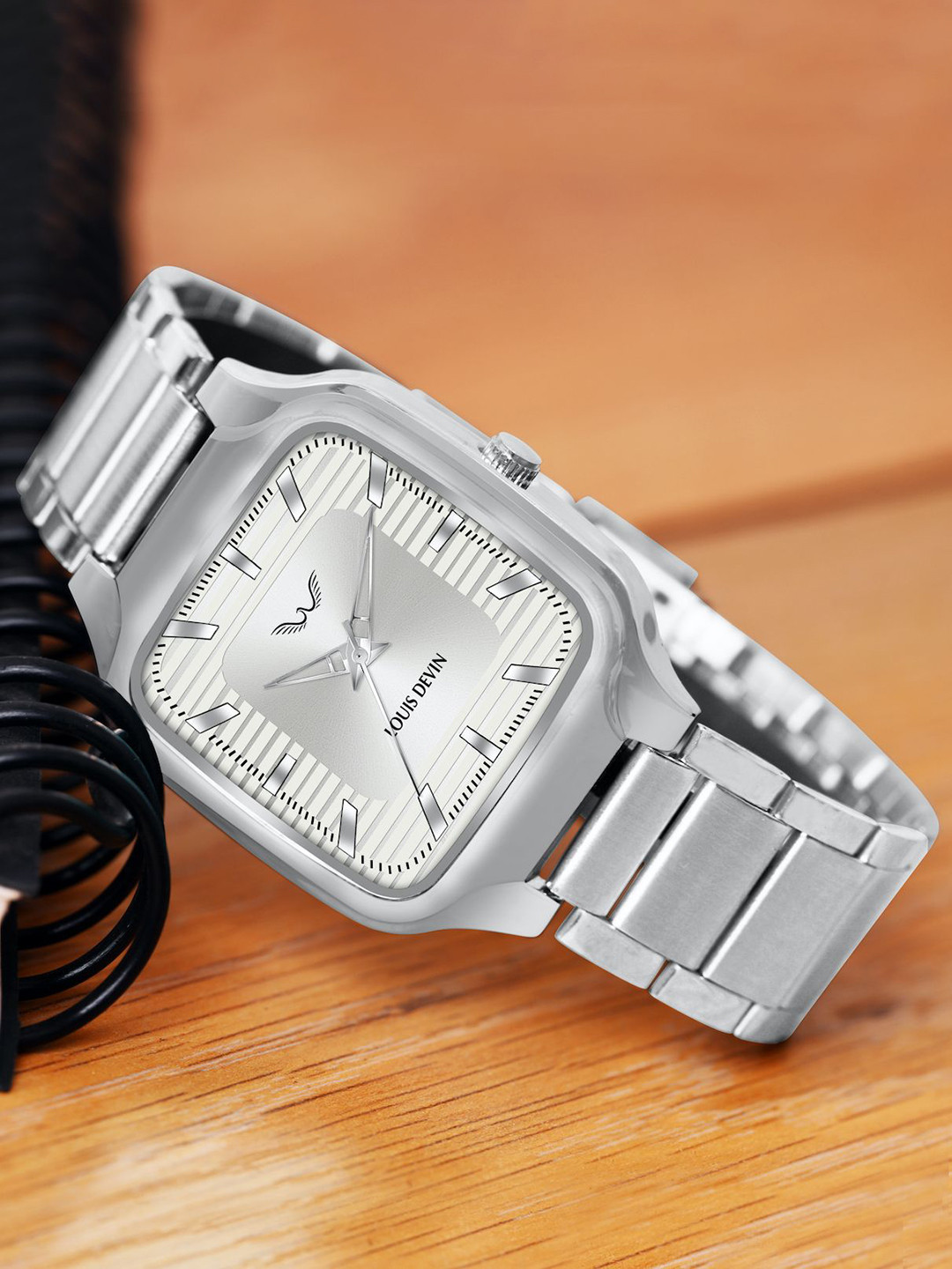 LOUIS DEVIN Men Brass Dial & Stainless Steel Analogue Watch LD-GS069-SLV-CH-