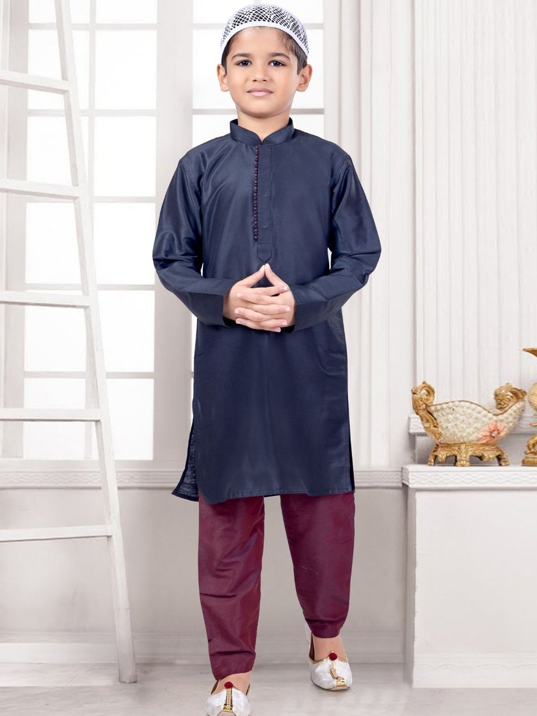 Pehanaava Boys Mandarin Collar Eid Festive Kurta With Pyjamas & Topi