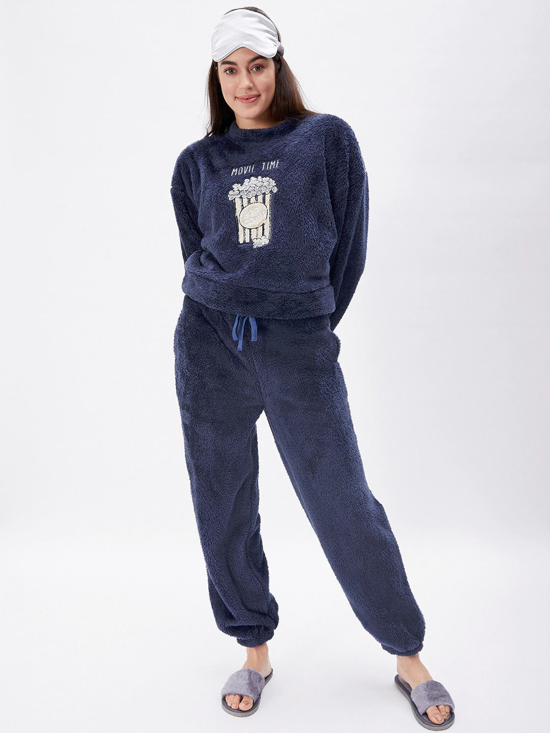 Sweet Dreams Women Printed Winter Night suit