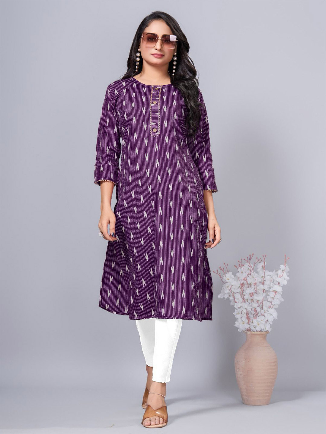 SIMPLYETHNIC Geometric Printed Round Neck Straight Kurta
