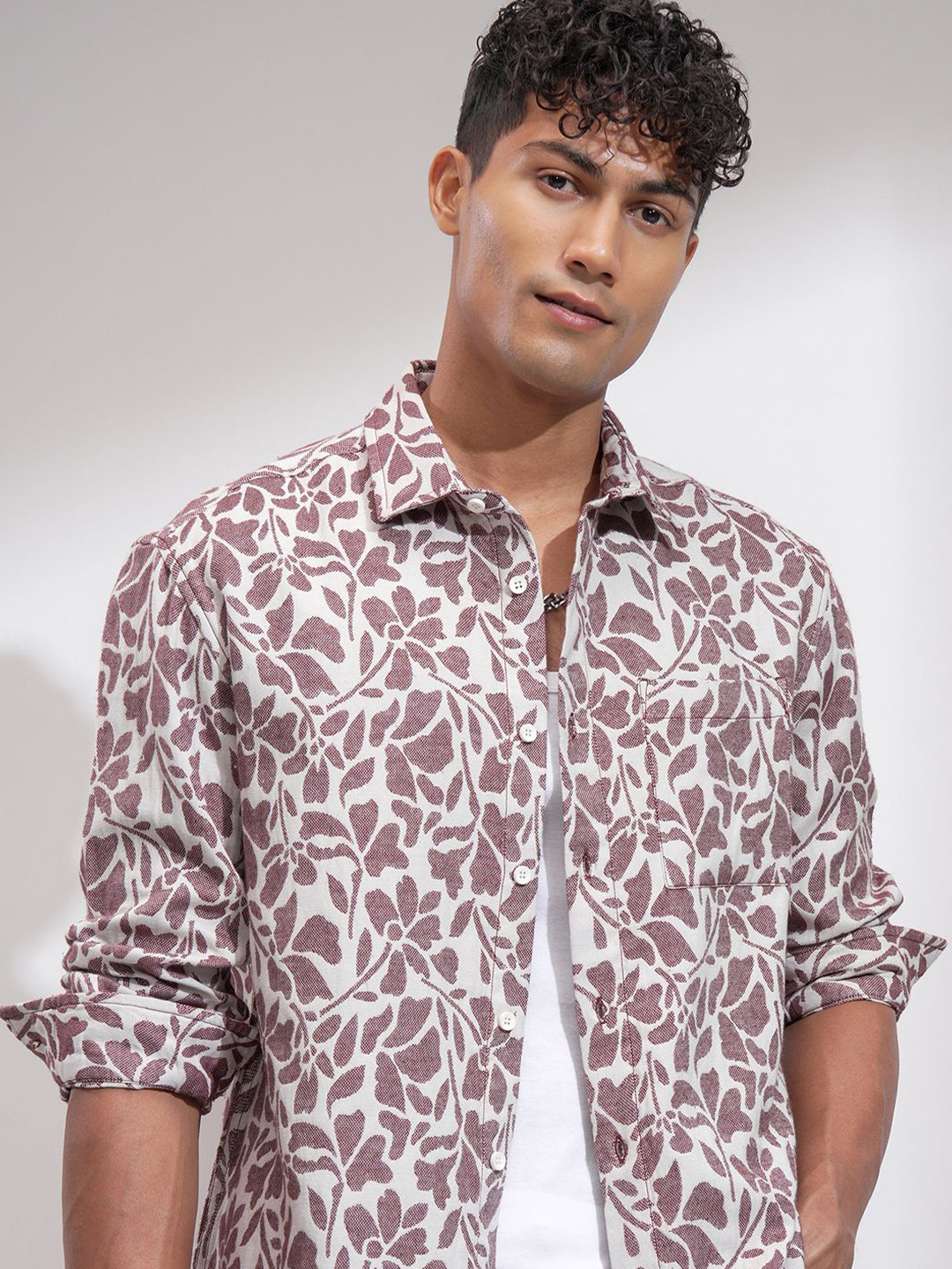 HIGHLANDER Men Comfort Relaxed Fit Cutaway Collar Floral Printed Cotton Casual Shirt