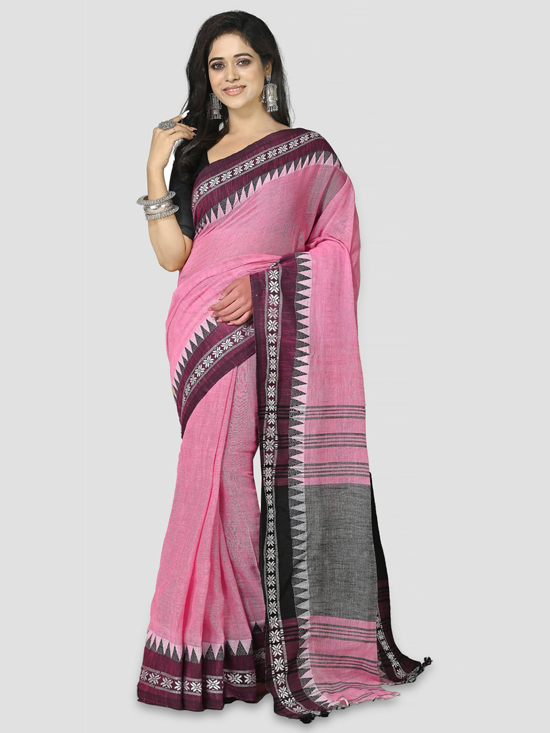 Crochetin Woven Design Border Saree With Blouse Piece
