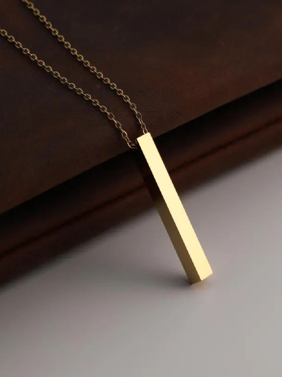 Crazy Fashion Stainless Steel Rhodium-Plated Bar Rectangle Shaped Pendants With Chains