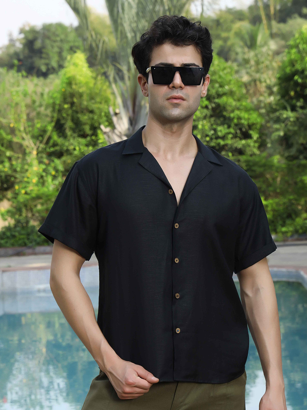 ROAR FOR GOOD Comfort Fit Cuban Collar Short Sleeves Hemp Shirt