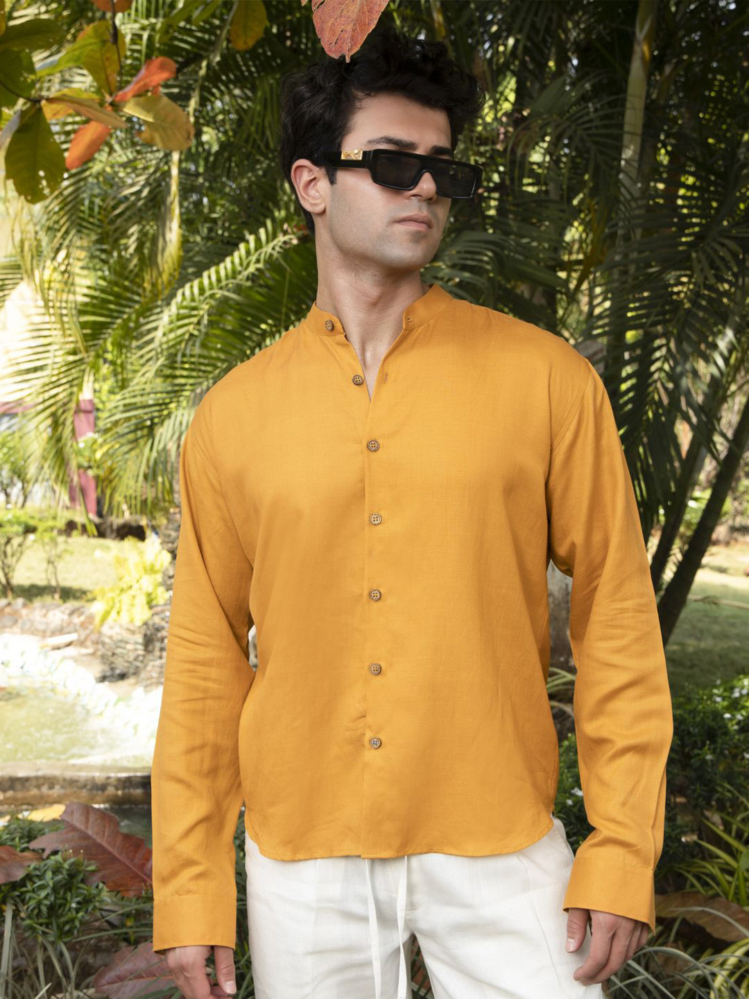 ROAR FOR GOOD Mandarin Collar Hemp Regular Fit Coconut Button Shirt