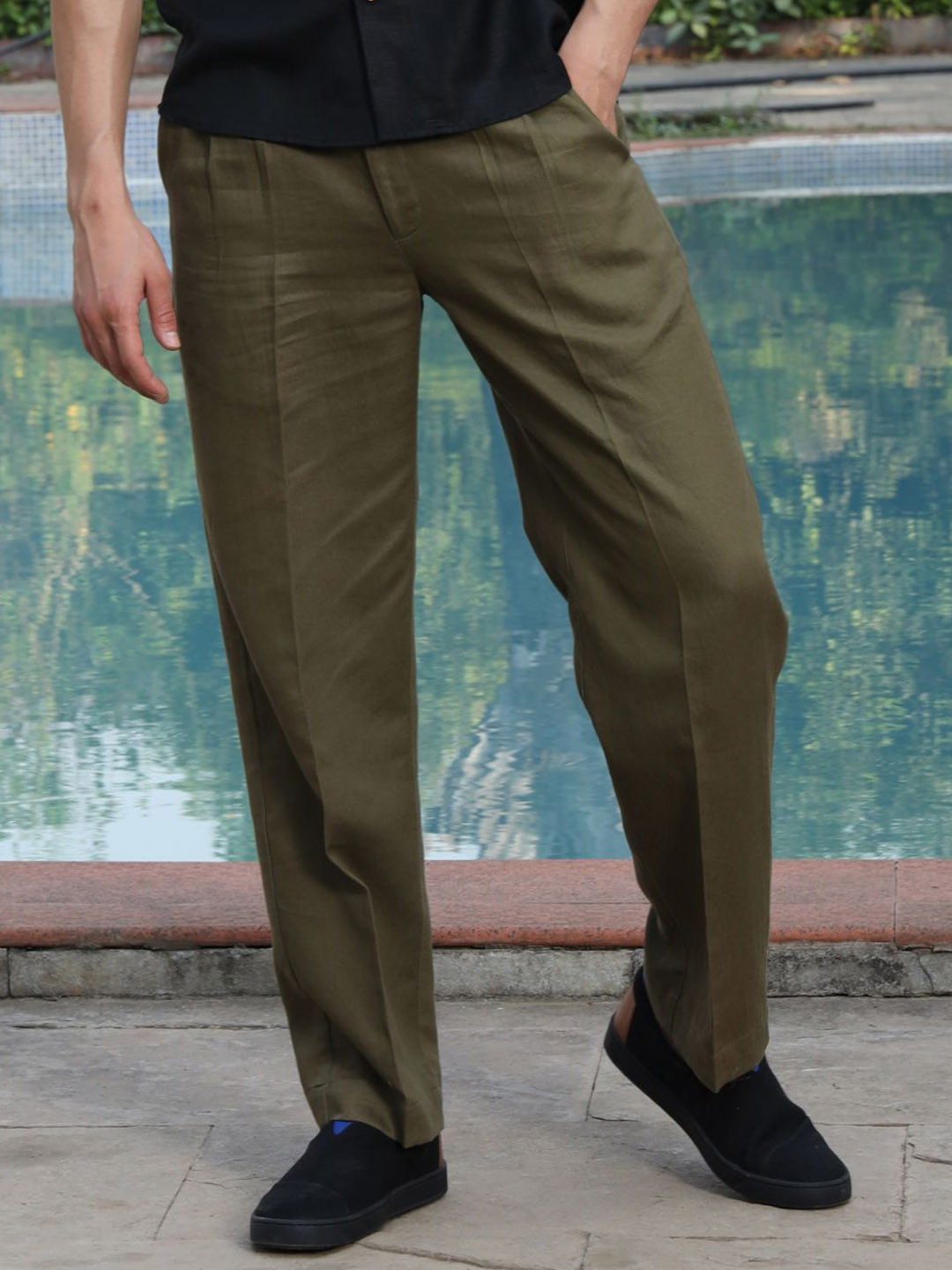 ROAR FOR GOOD Men Relaxed Fit Hemp Smart Casual Pleated Trouser