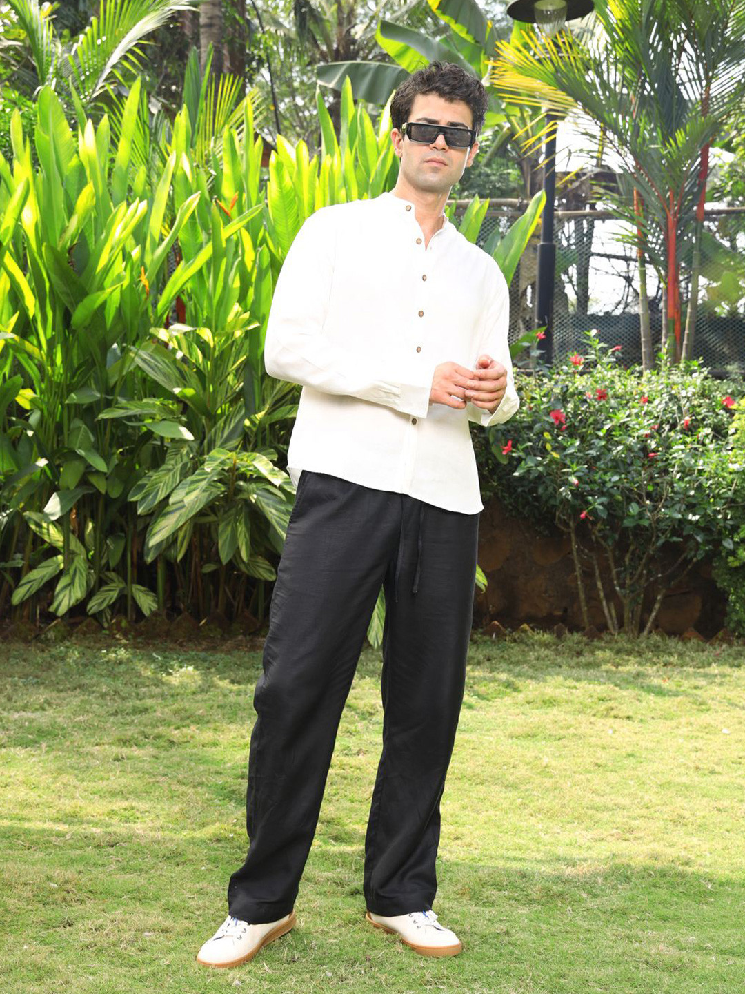 ROAR FOR GOOD Mandarin Collar Regular Fit Coconut Button Shirt