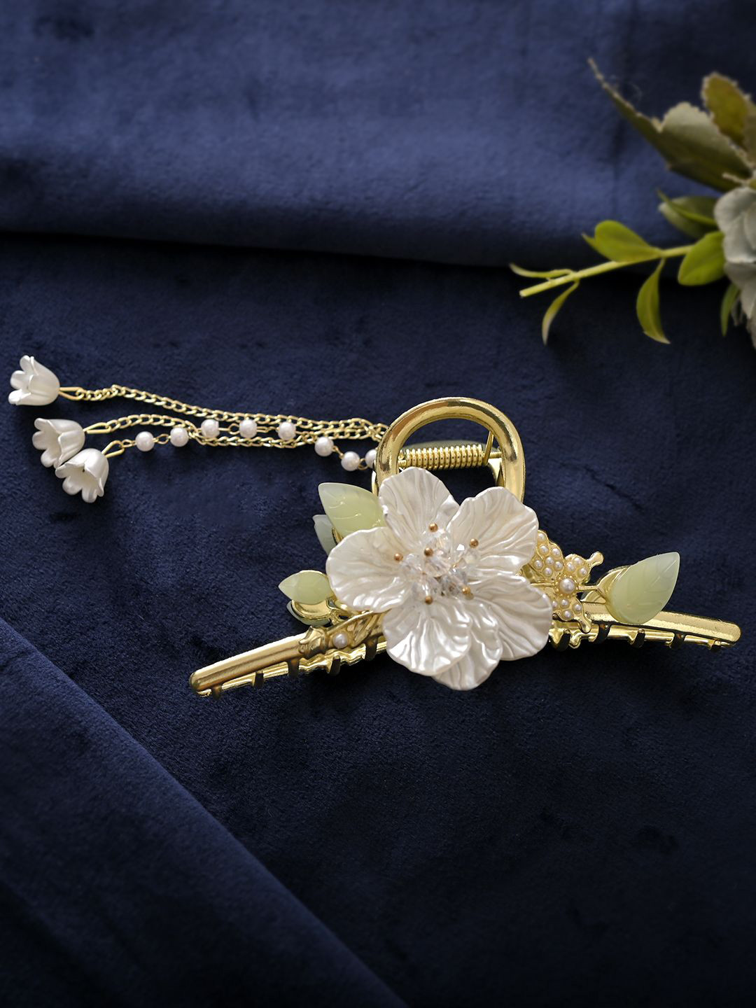 Silvermerc Designs Women Gold Hair Clip with Pearl Floral and Chain