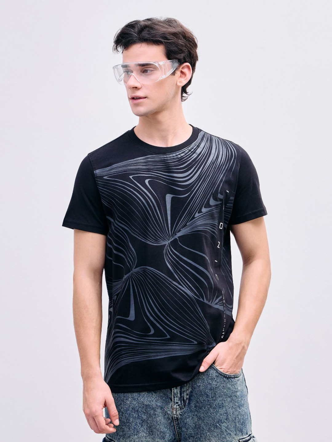 Iconic Men Printed Raw Edge T-shirt