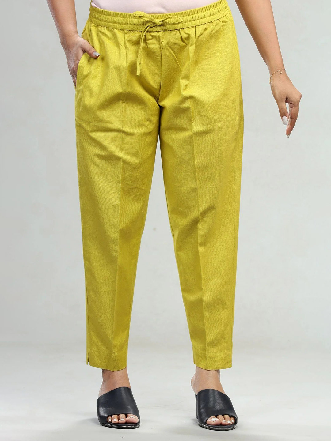 COTTON CULTURE Pure Cotton Mid-Rise Trousers With Pockets