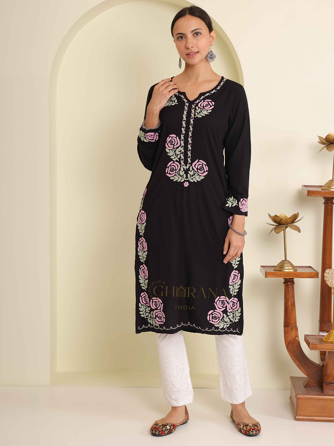 GHARANA INDIA Luxury Thread Work Chikankari Kurta