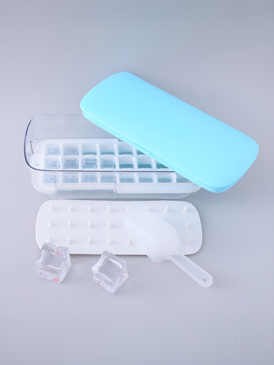 The Better Home Blue & Transparent Ice Cube Trays With Scoop