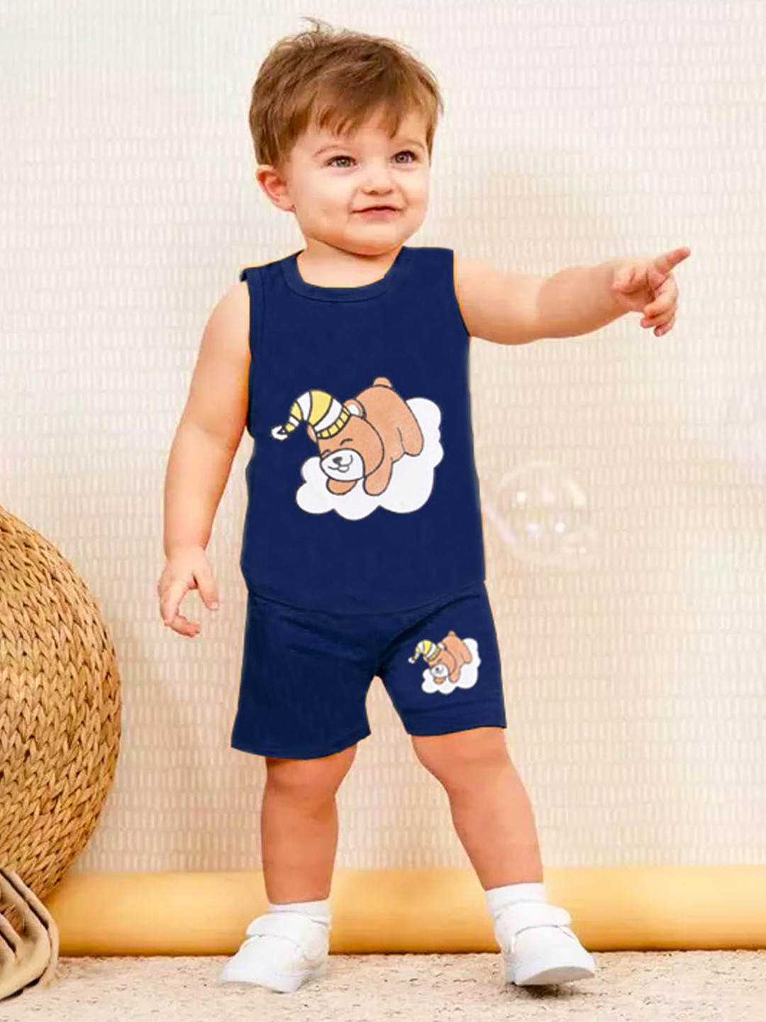 Kwitchy Unisex Kids Printed Pure Cotton T-shirt With Shorts