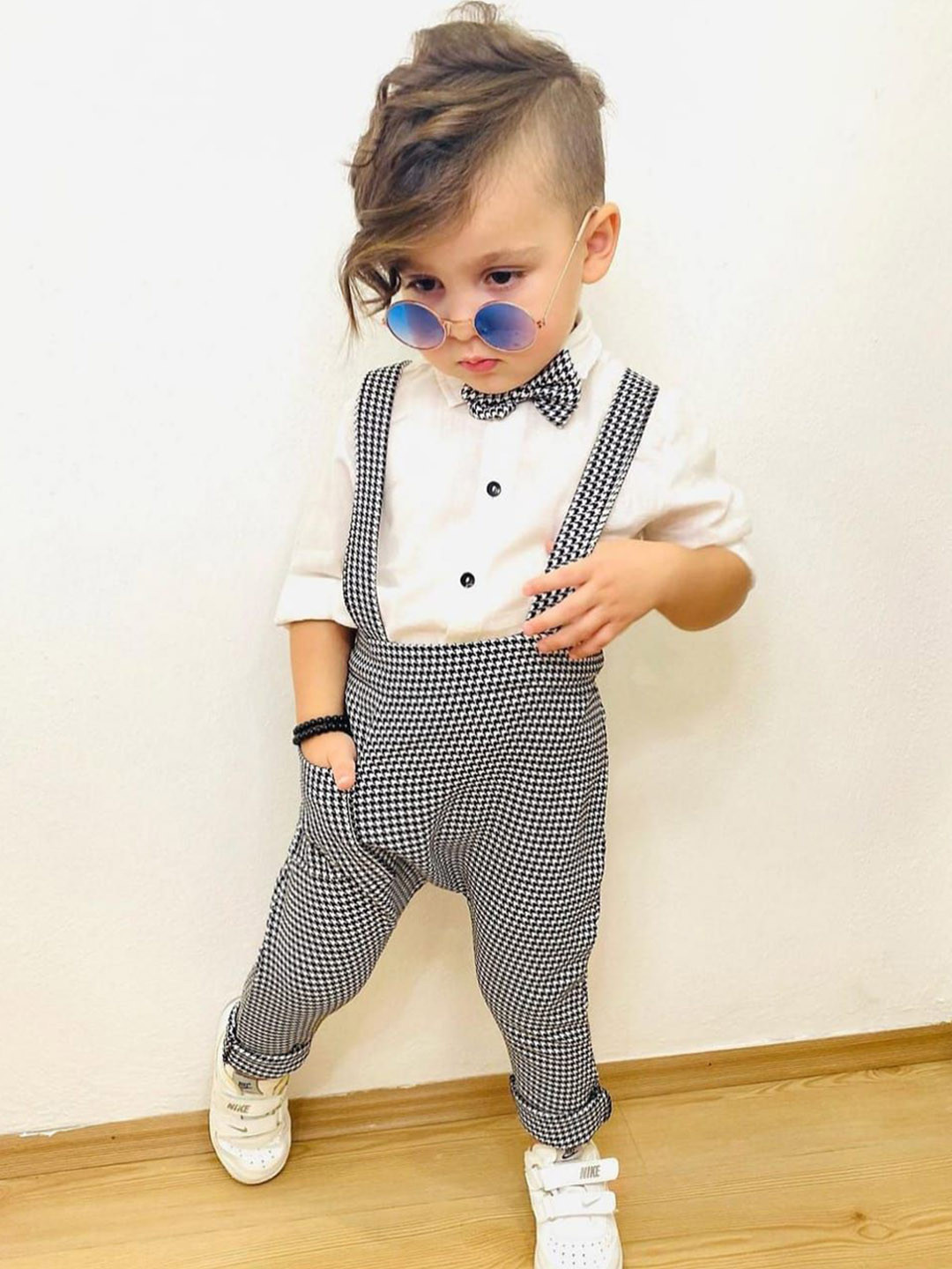 DEL LUNA Boy Printed Dungarees Comes with Shirt & Bow Tie