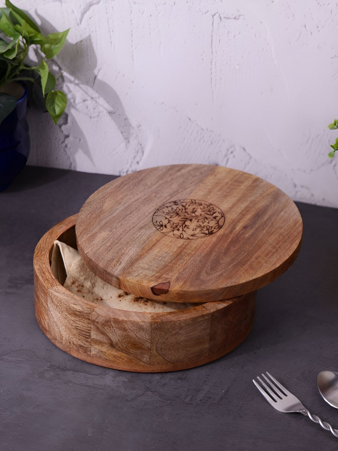 VarEesha Brown Flat Rim Base Wooden Roti Box With Fine Carved Lid