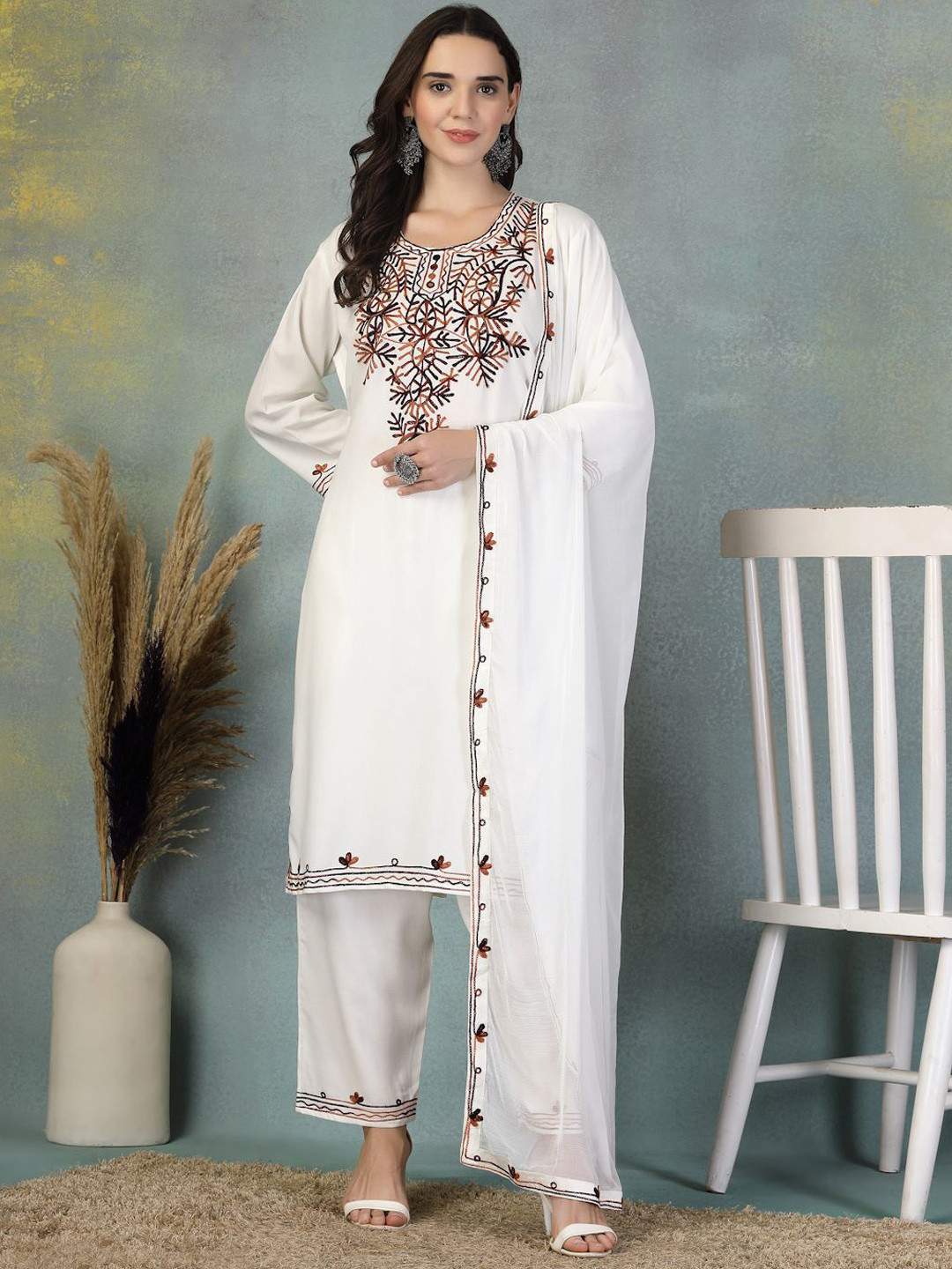 Clora Creation Embroidered Thread Work Straight Kurta with Trousers & Dupatta