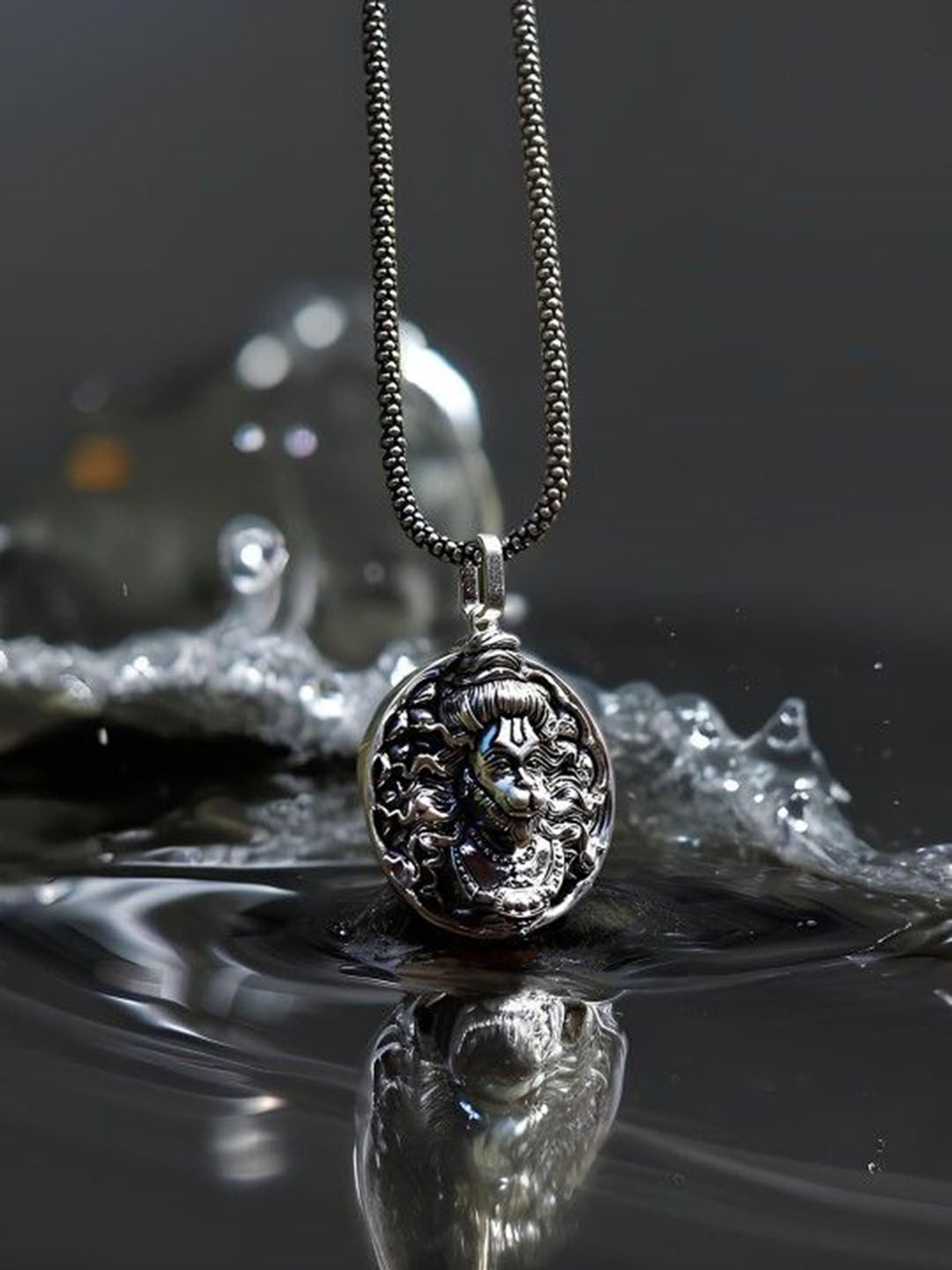 Ringzinnie Unisex 925 Sterling Silver Lord Hanuman Pendant With Chain