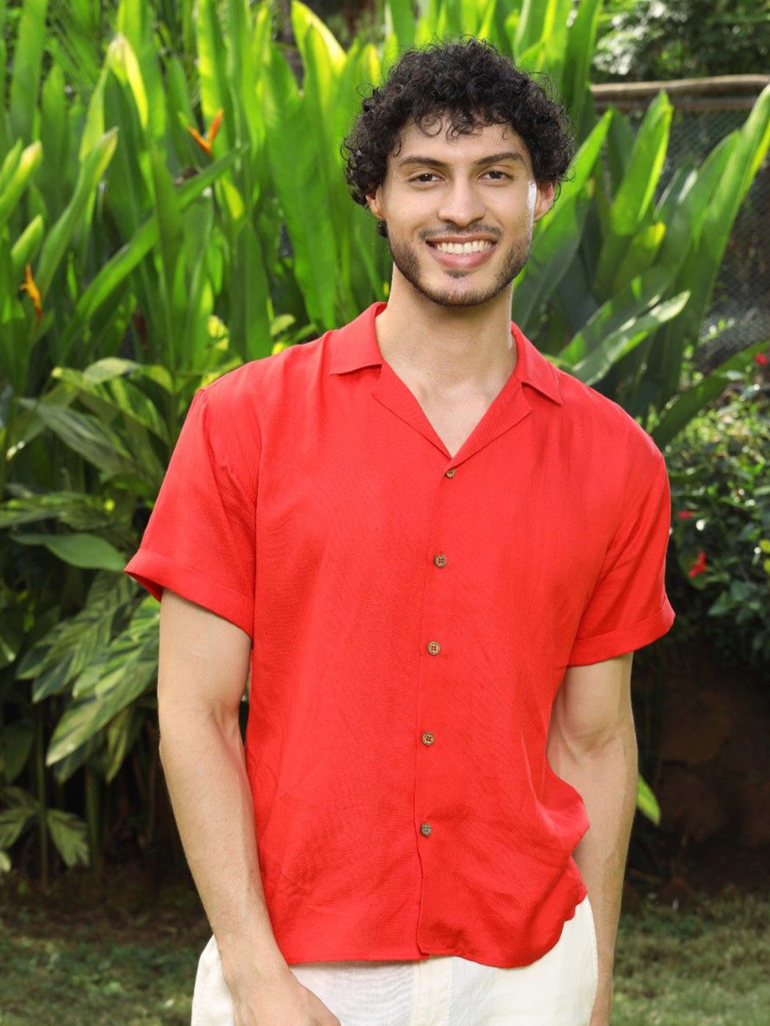 ROAR FOR GOOD Comfort Fit Hemp Shirt with Cuban Collar & Half Sleeve