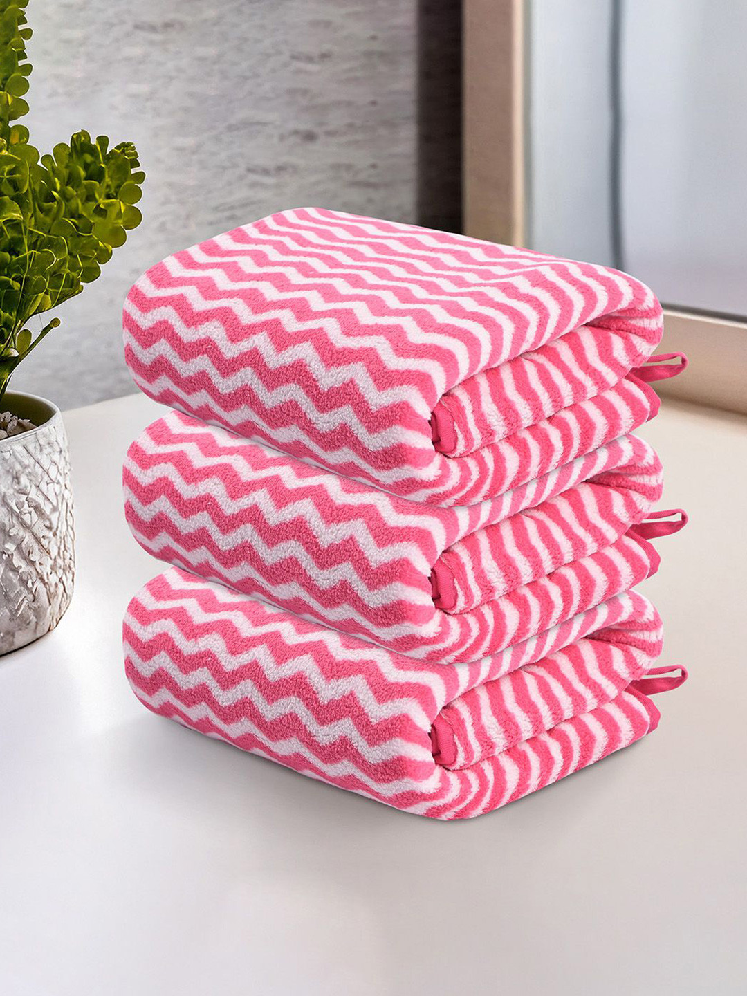 Kuber Industries Pink 3 Pieces Printed Microfiber 280GSM Ultra Absorbent Face Towels