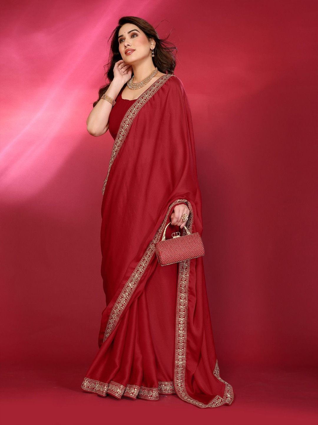PHORIA STYLE Solid Embroidered Border Saree