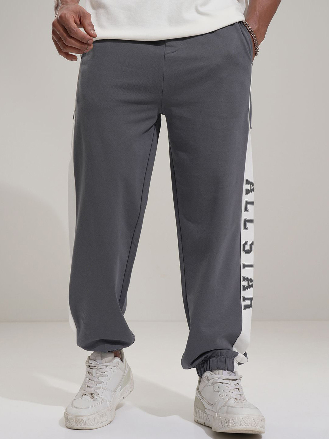 HIGHLANDER Disney Mickey Mouse Men Baggy Fit Jogger