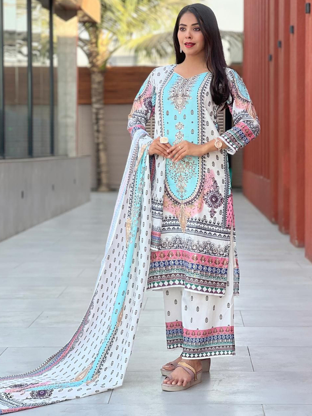 BINDUDI Floral Printed Mirror Work Muslin Straight Kurta With Palazzos & Dupatta