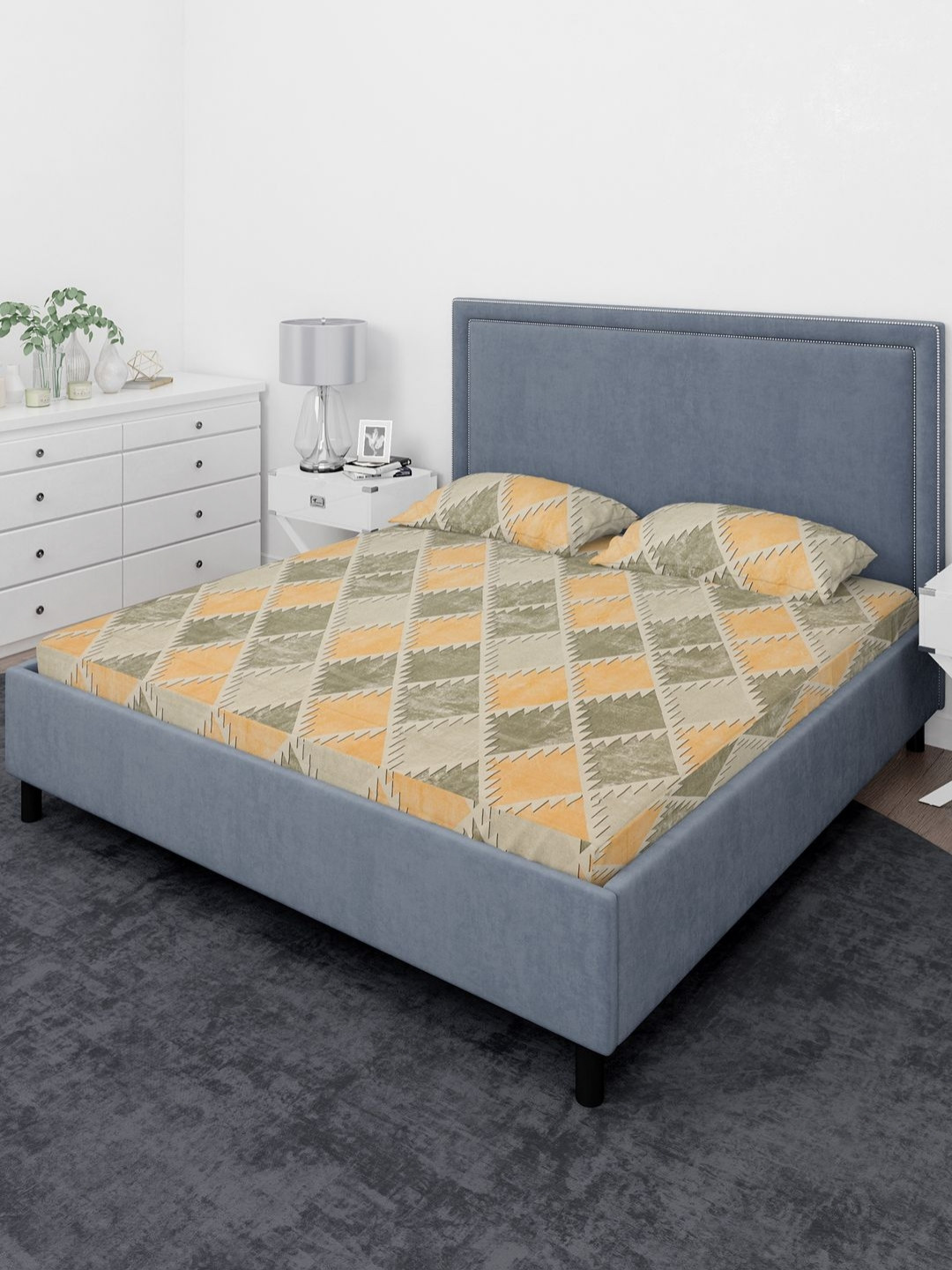 THE CONVERSION Green Geometric Pure Cotton Skin-Friendly 210 TC Queen Fine Bedsheet with 2 Pillow Covers-228 x 254 cm