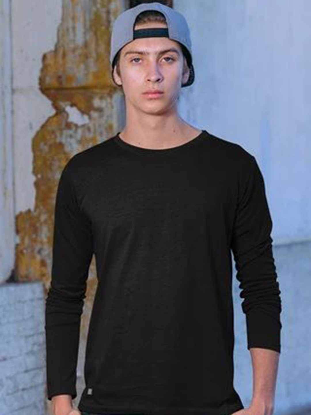 PRONK Men T-shirt
