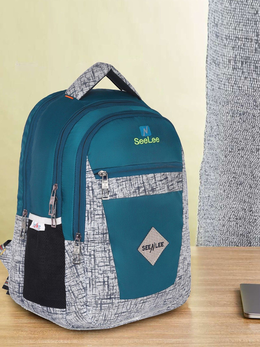 Seenlee Men Geometric Backpack with Compression Straps