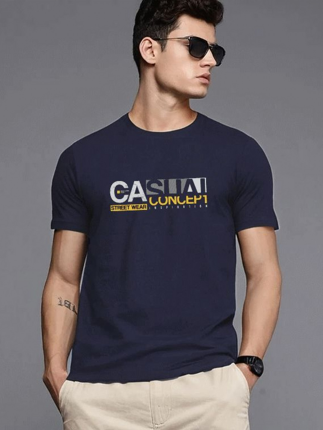 REYA Men Printed Applique T-shirt