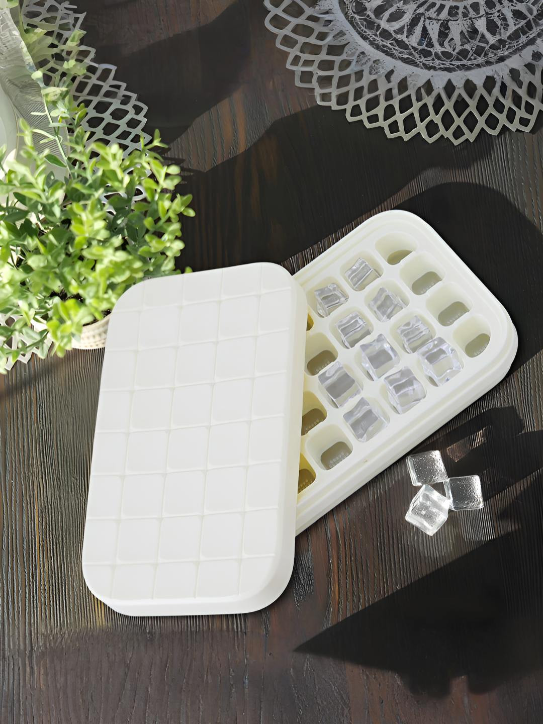 The Better Home White 28 Compartments Ice Mould