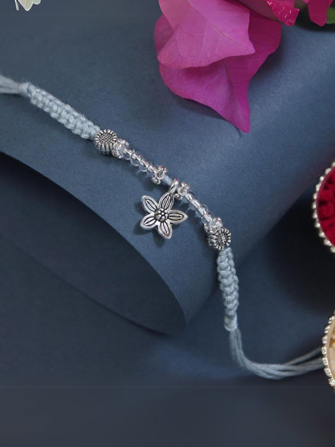 I Jewels Star Shaped Thread Rakhi