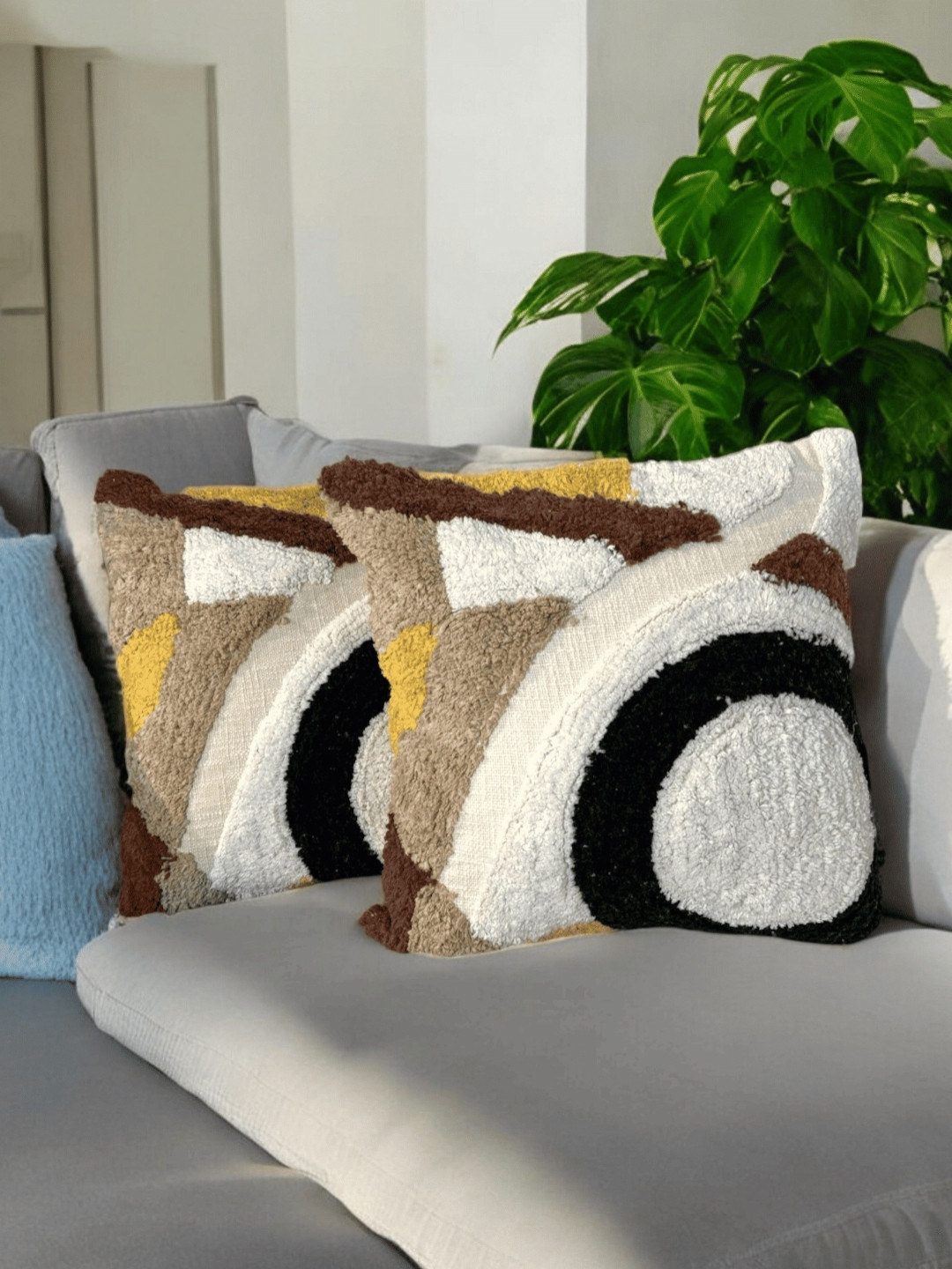 LUSHLYF Abstract Artistry Quirky Polyester Silk Lightweight 2 Pcs Cushion Covers -18x18In