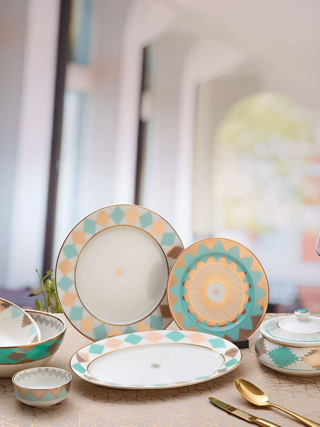 Naqsh Living Kanzi Collection Beige Geometric Porcelain Highlighted with4k Gold Print 22 Piece Dinner Set