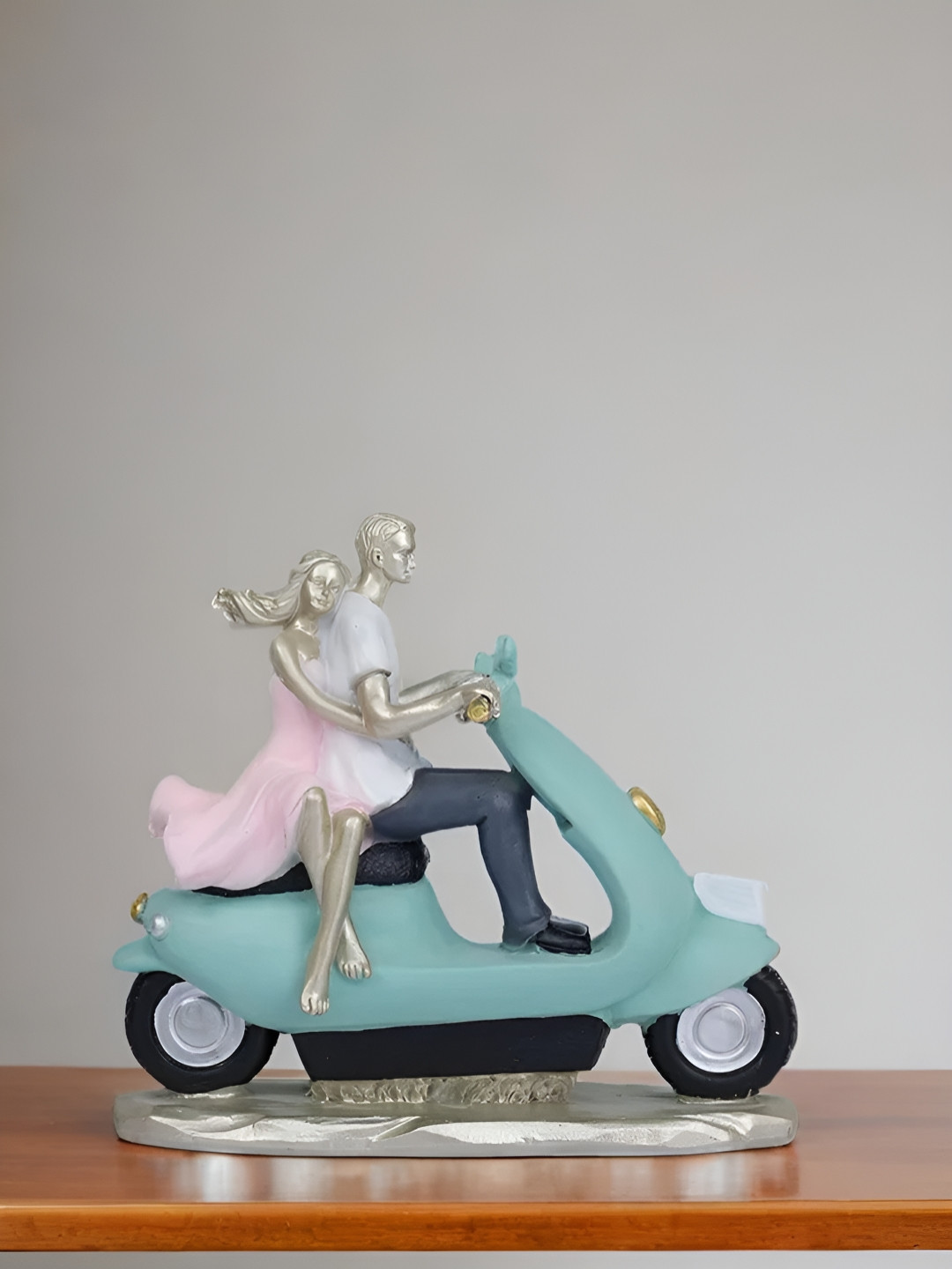 Royaloak Green Figurine Showpiece