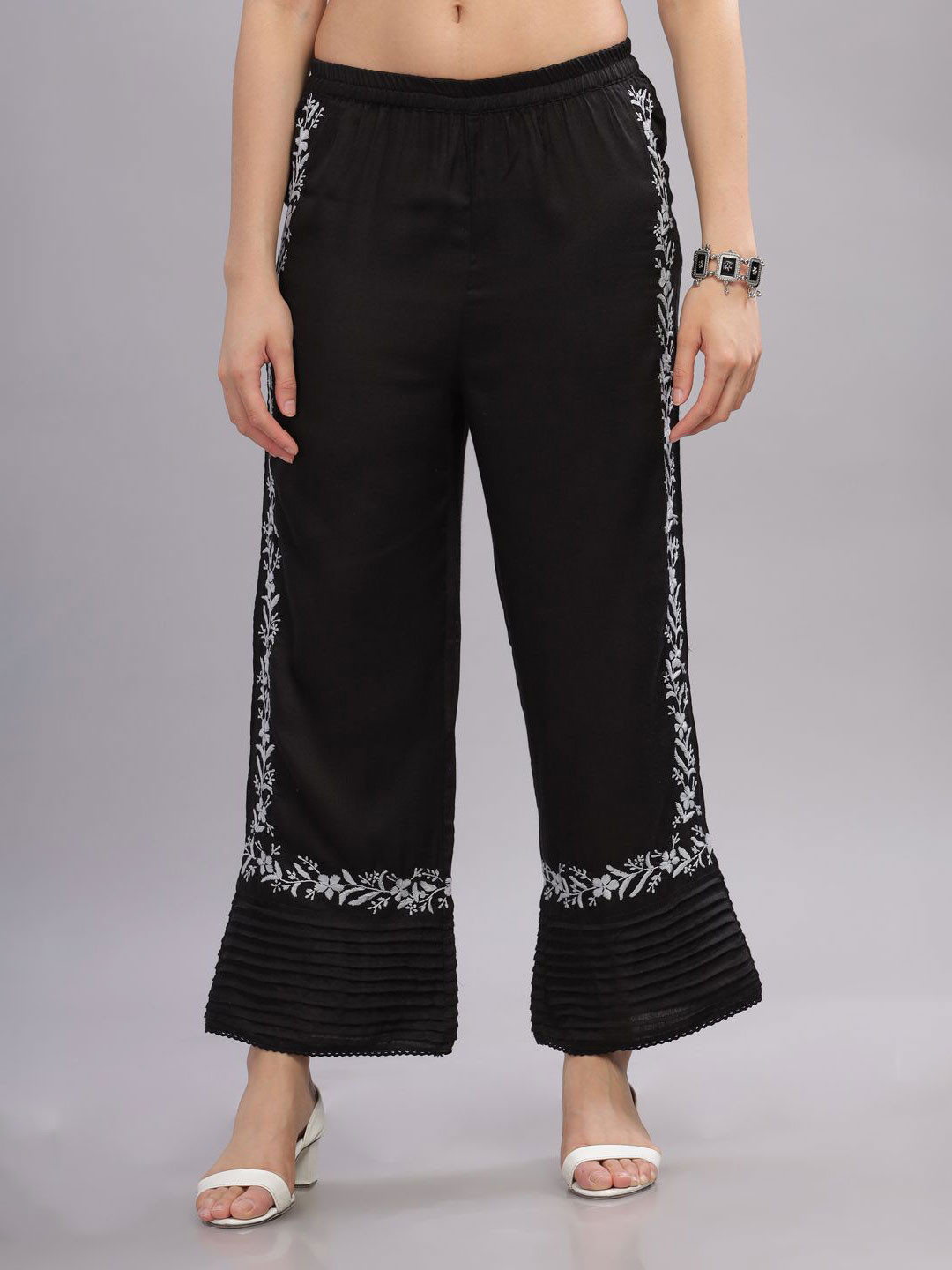 Club Loom Chikankari Cotton Embroidered Pants