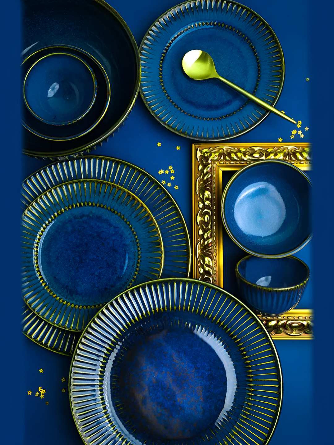 AMALAFIEE CERAMICS Mehran Gold Rimmed Exclusive Blue Solid Ceramic Microwave Safe 10 Piece Dinner Set