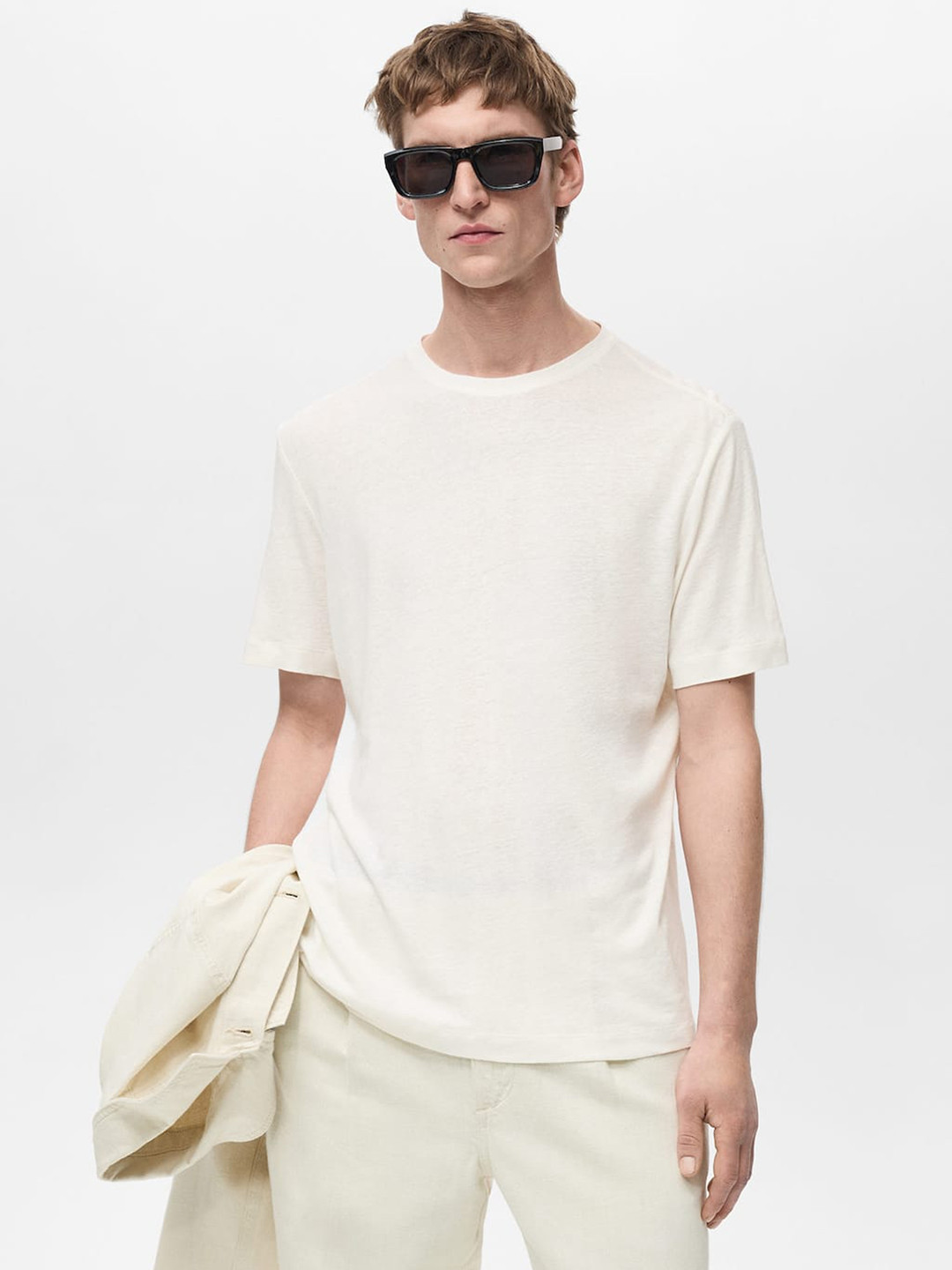 MANGO MAN Men Linen Blend Slim Fit T-shirt