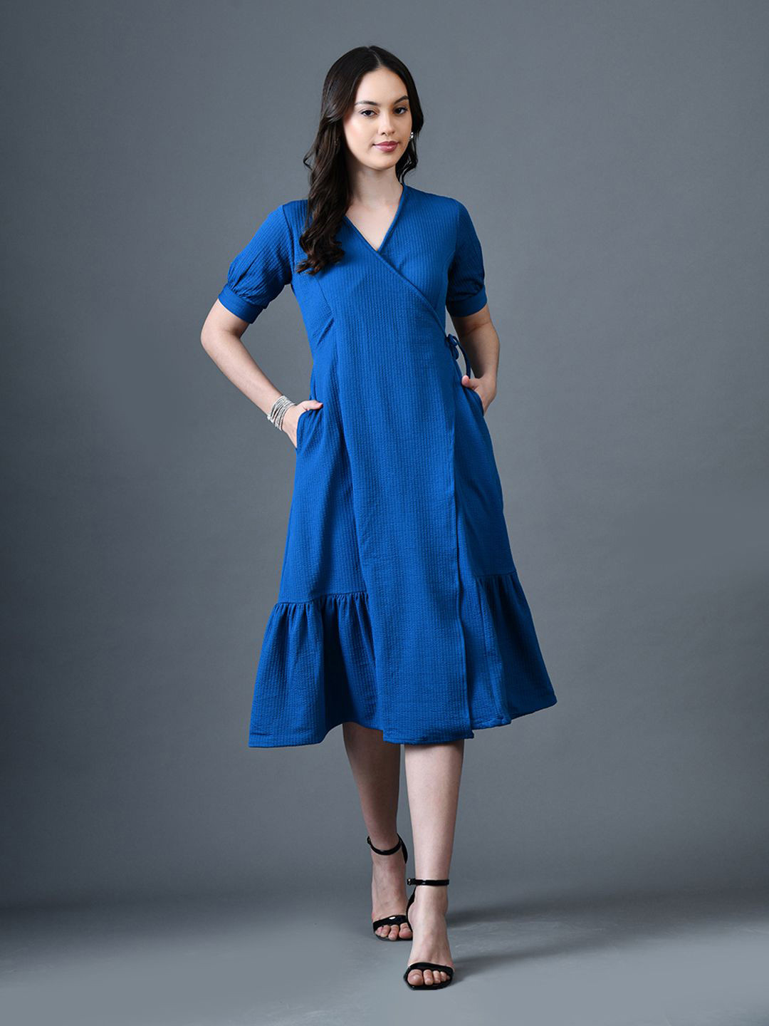 The Roadster Lifestyle Co A-Line V-Neck Knee Length Short Sleeves Dress