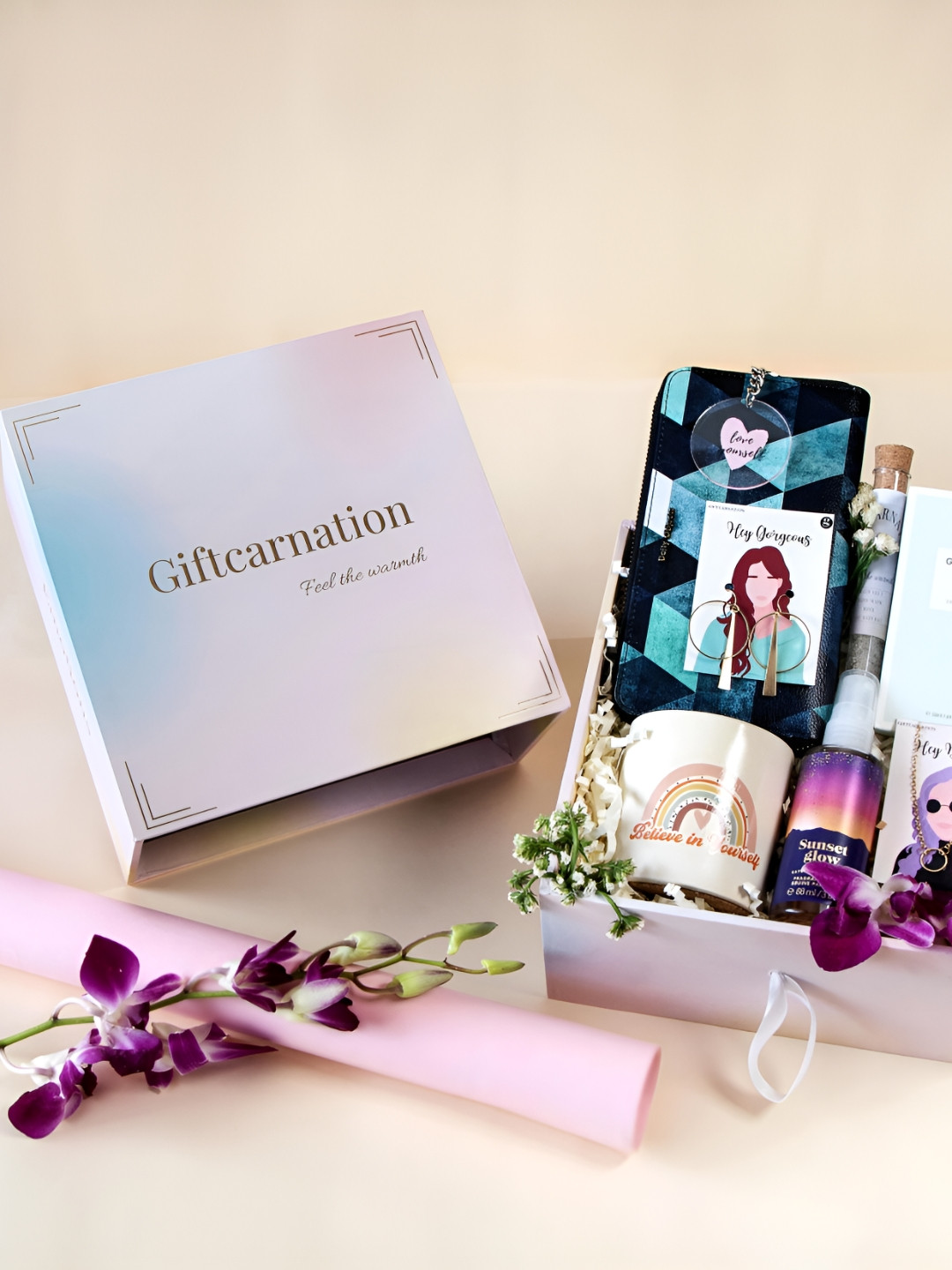 Giftcarnation Chic Essentials The Perfect Gift For Her