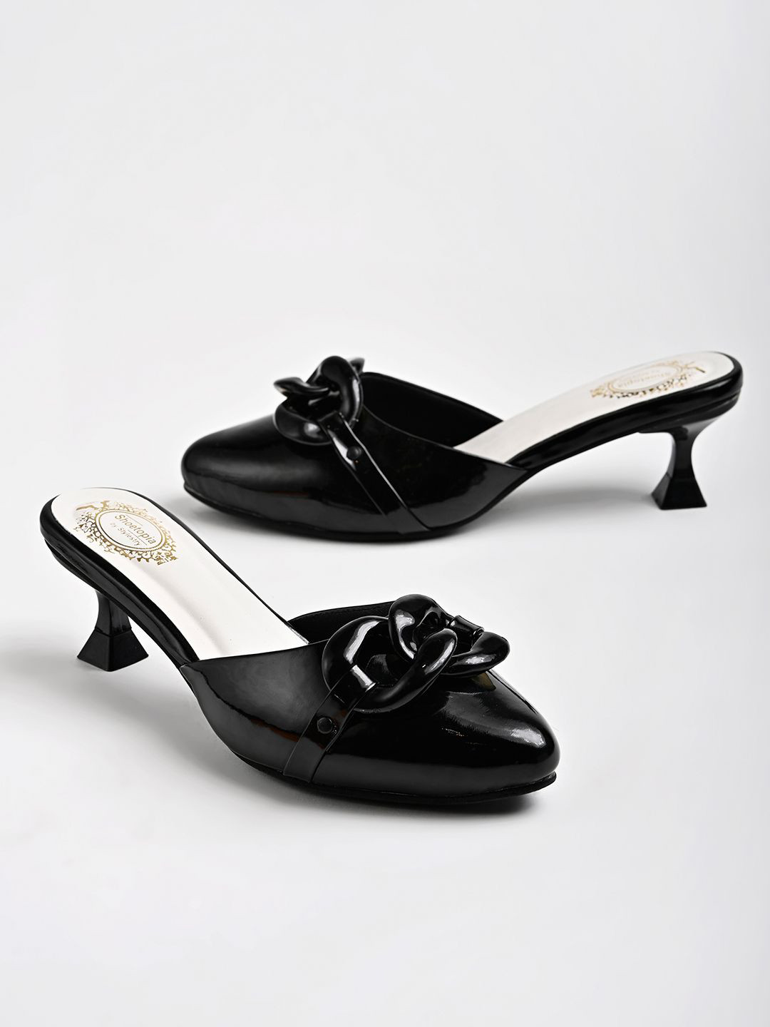 Shoetopia Girls Pointed Toe Kitten Heel Sandals