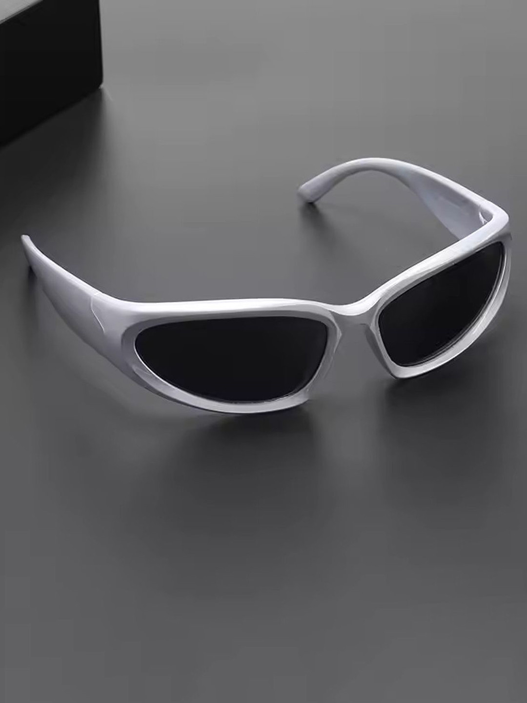 KRILLEN SHADES Women Rectangle Sunglasses with UV Protected Lens Sports