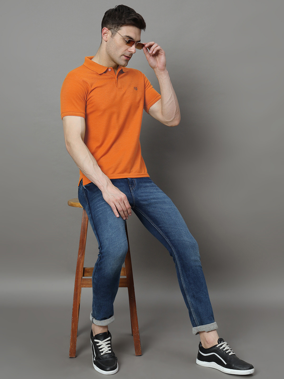 HUSHBUCKS Men Solid Polo Collar Cotton T-shirt