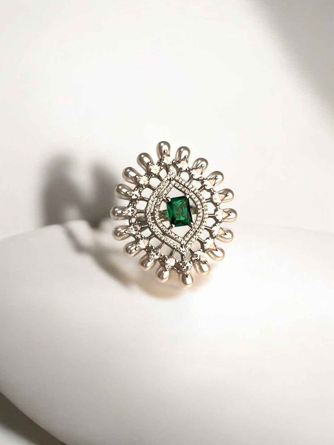 VOGUE BY RITU Stone-Studded Royal Finger Ring