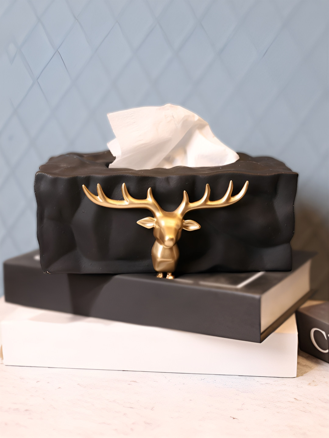 SMOKEY COCKTAIL Musk Tissue Black Polyresin Glossy Living Room Medium Showpiece - 3.5 Inches