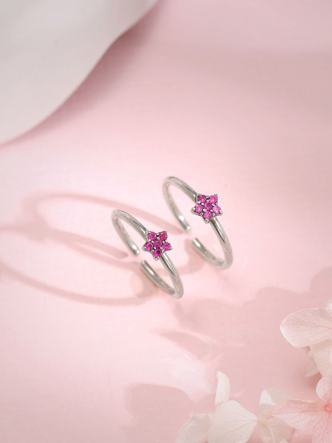 GIVA Silver-Plated Oxidised Toe Rings